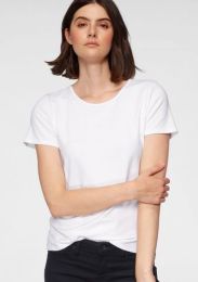 C-Neck T-Shirt